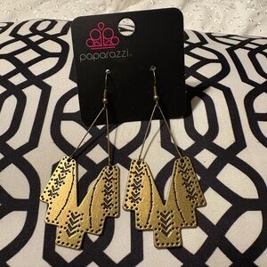 Paparazzi Gold Patterned Earrings